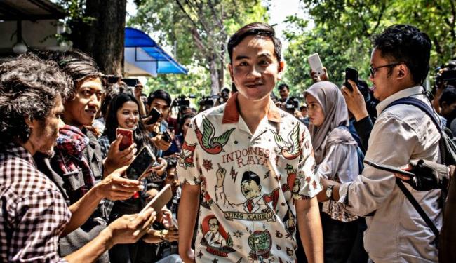 Kocak! Pamer Foto Bareng Ganjar Pranowo dan Bima Arya, Anak Jokowi