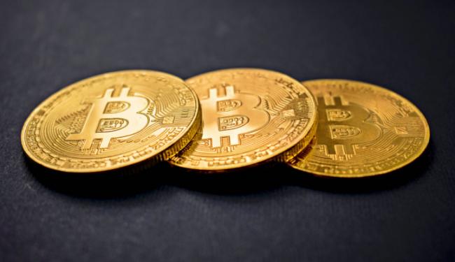 bitcoin invest bank valuri de investiții cripto